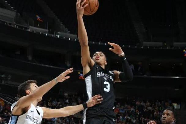 爱游戏体育-转会期圣安东尼奥马刺备战西甲，扳平良机细节曝光，媒体盛赞，高层口径保持一致的简单介绍