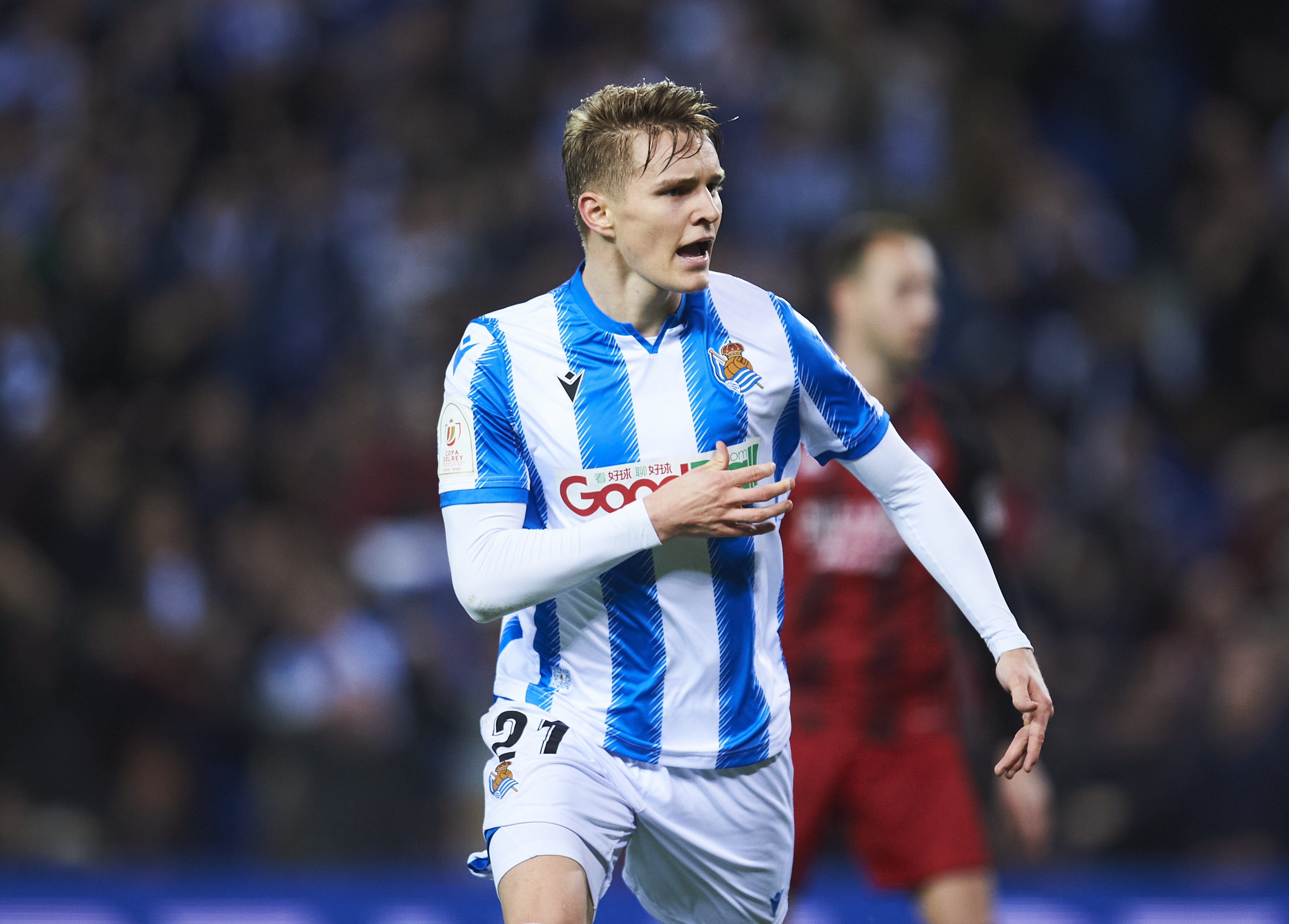 包含塞维利亚发布备战花絮，赛前完成体检，欧联任务艰巨，心理建设被强调的词条