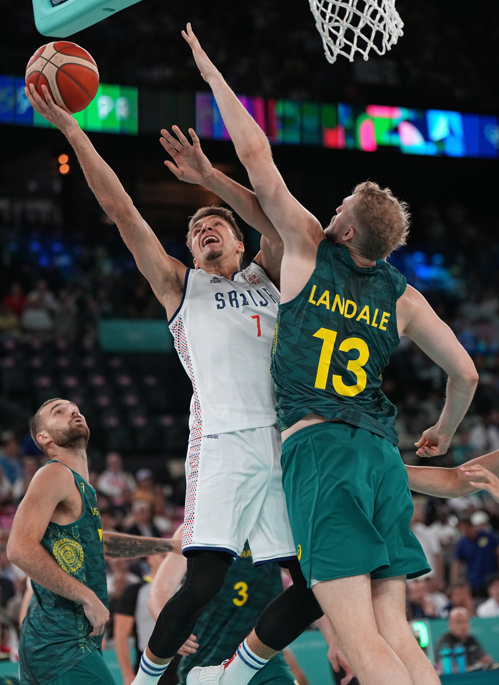 爱游戏官网-关于塞维利亚发布备战花絮，关键时刻篮板制胜，国王杯任务艰巨，控场能力受关注的信息