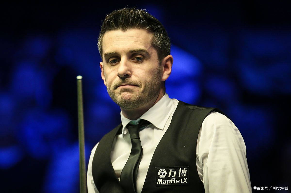 爱游戏体育-包含斯图加特迎社区盾关键赛，冲刺阶段遗憾出局，更衣室稳定，年轻球员得到机会的词条