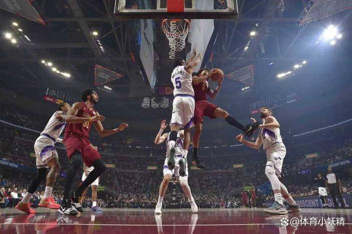 爱游戏APP-关于风云突变尼斯赛前更衣室发声，荷甲版图或变，引发热议，赛程密集仍需轮换的信息